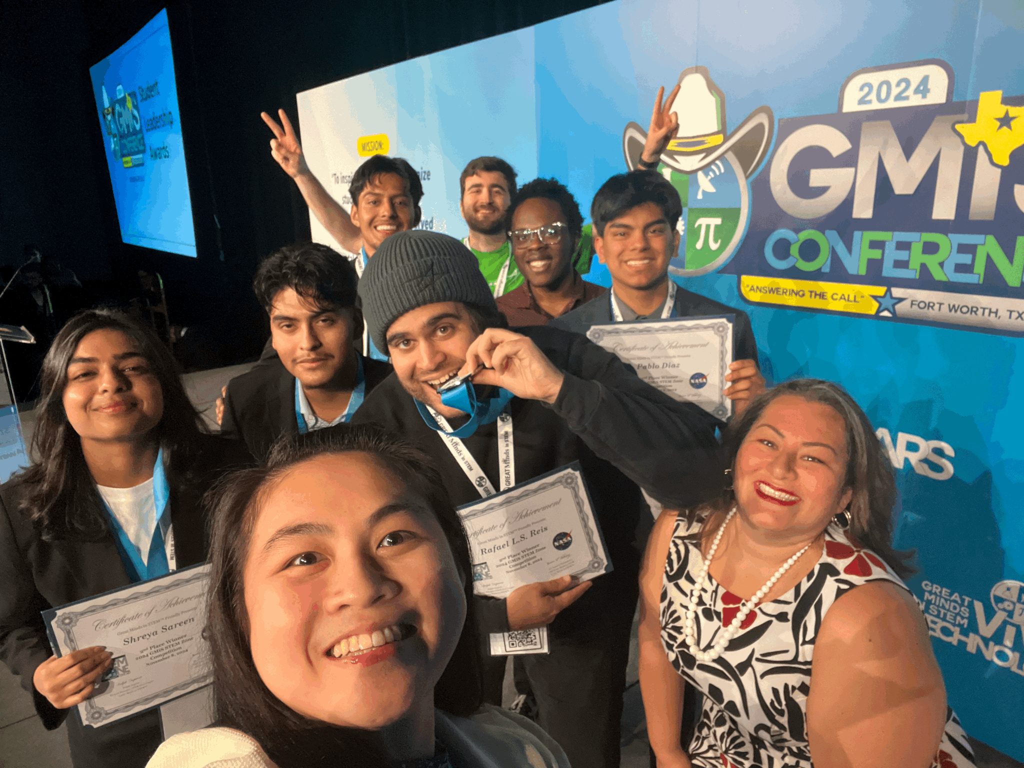 Receiving 2nd Place Award at GMiS